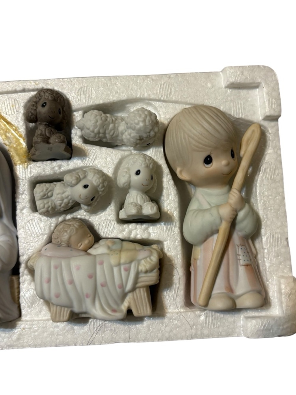 Precious Moments Nativity Set - Picture 5 of 7